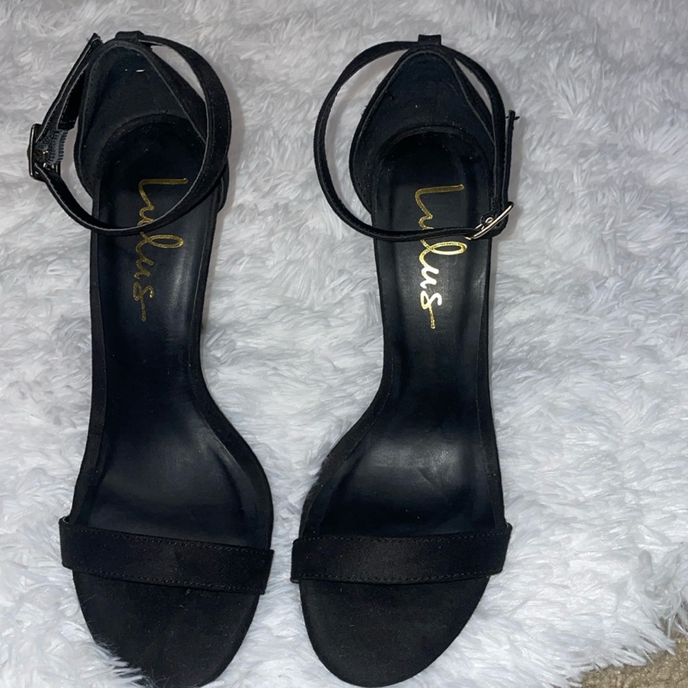Lulus black heels